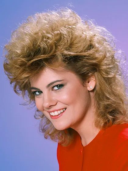 Easy 80's Hairstyles for Females - 80s short hairstyles female