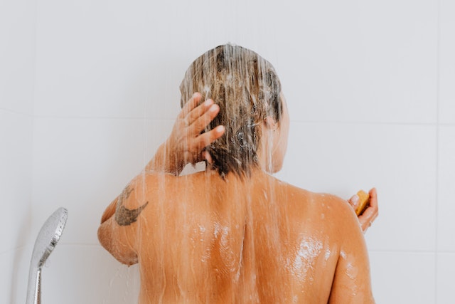 Take a Warm Shower Before Bed - warm shower before bed benefits