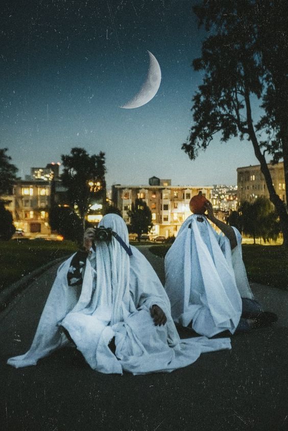 Ghost Photoshoot - Halloween photoshoot