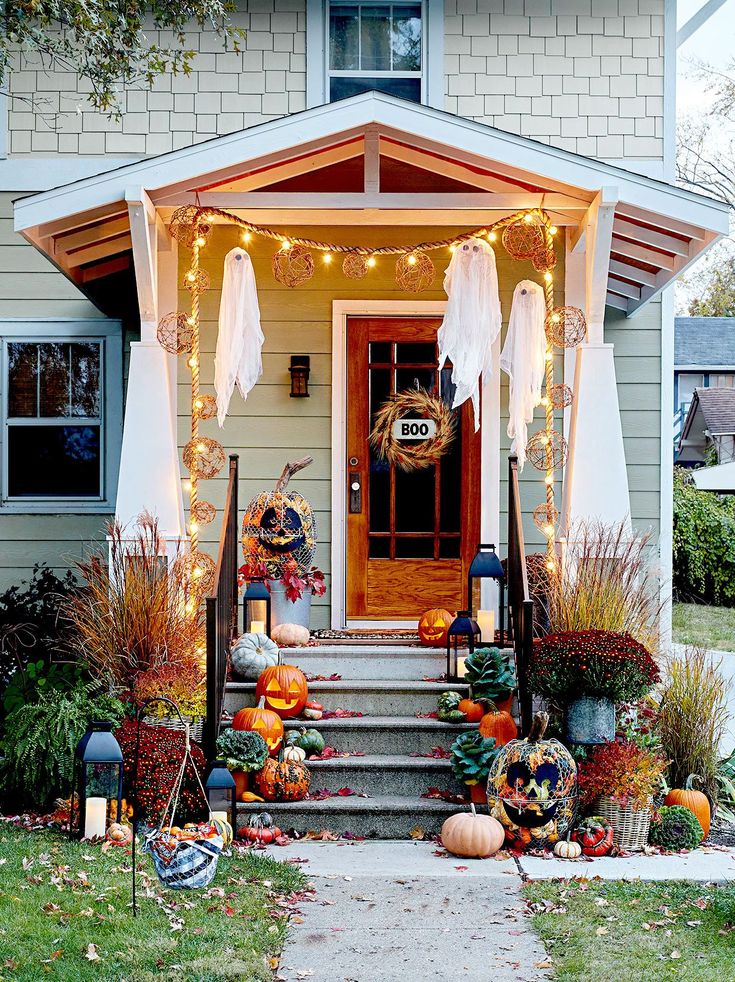 Halloween Door Decorations - halloween door wreath