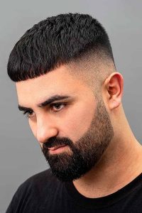 Round Face Short Beard Styles - Round face beard style 2022