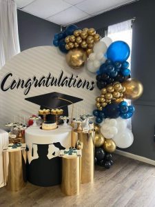 Graduation Cake Table Ideas - graduation cookies