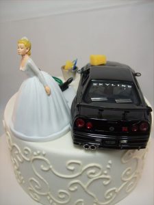 Funny Wedding Cake Toppers - Funny Car Wash Nissan Skyline Wedding Cake
