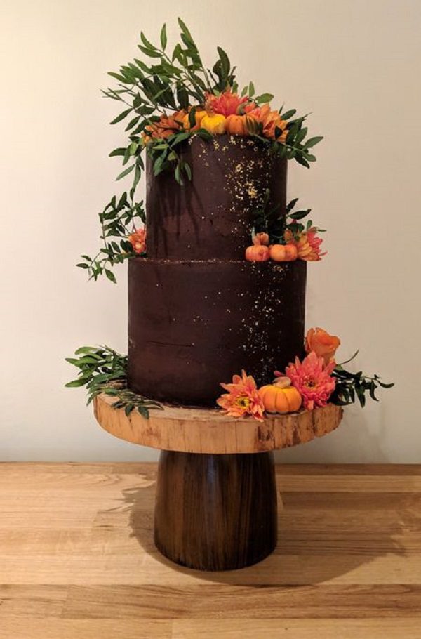 Beautiful flowers dark chocolate flavour engagment cake - interesting look engagment cake idea