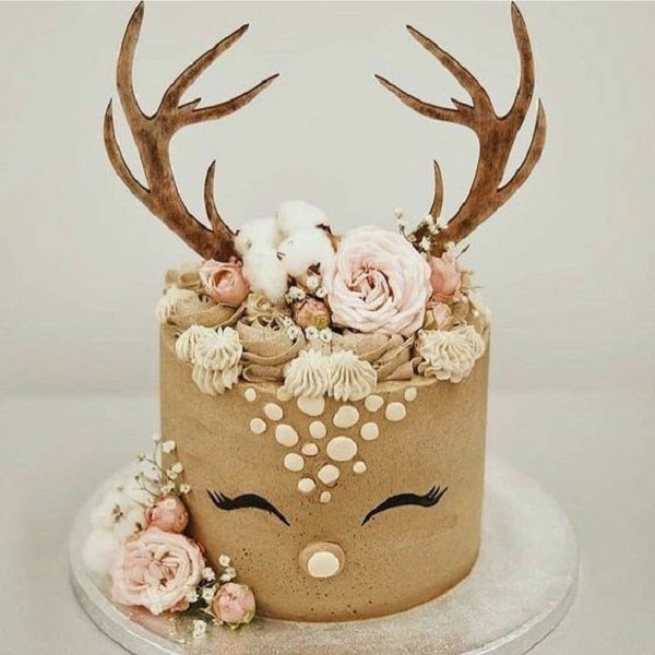 Brownish with Flower engagment cake - cartoonish engagment cake idea