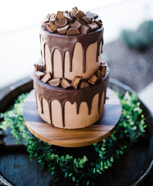 Chocolate Groom's Engagment Cake - Fully chocolaty engagment cake ideas