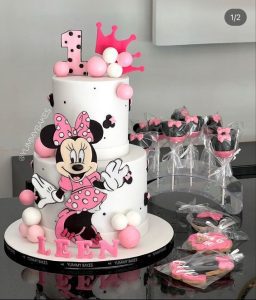 Mickey and Minnie Mouse Cake - Yummy & Delicious Mickey and Minnie Mouse Cakes