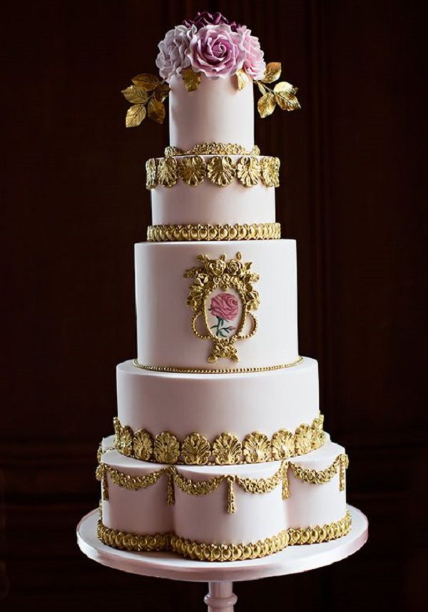 Parisian Chic emgagment cake design - royal look engagment cake