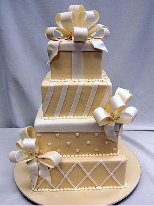 Three Gift Layers Engagment cake desigsn - yummy engagment cake ever