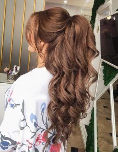 Trendy prom hairstyle - Easy birthday hairstyle