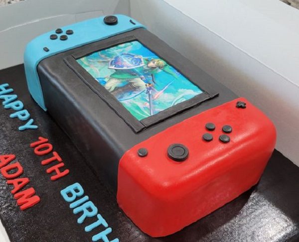 gamer birthday cake - Xbox gaming cakes