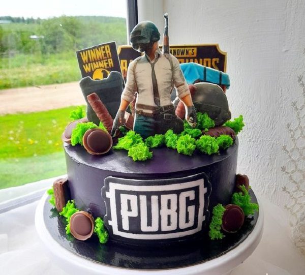 gaming cake ideas - Pc gamer Cake