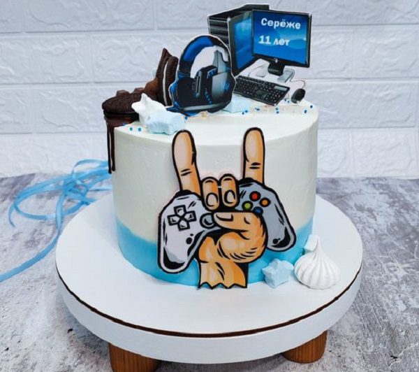 gaming cake ideas - Playstation cake ideas