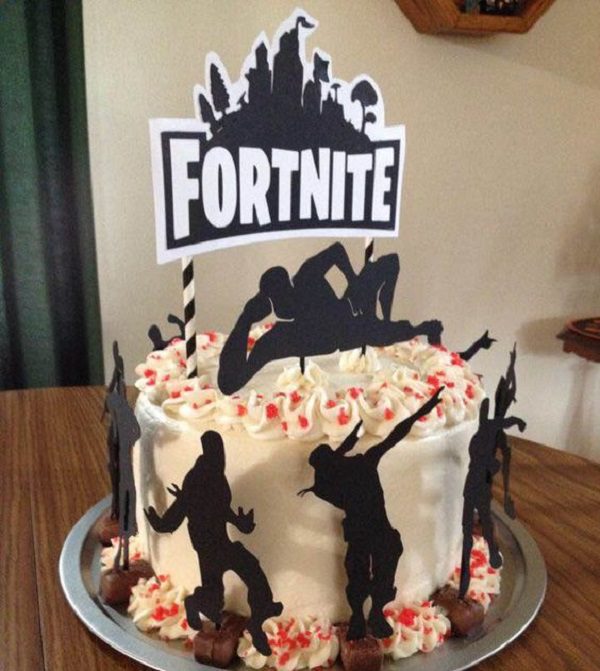 gaming cake ideas - Playstation cakes ideas,