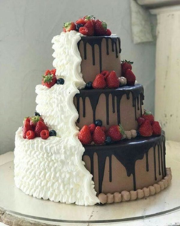unique engagement cakes - yummy chocolate with strawberry egagment cake