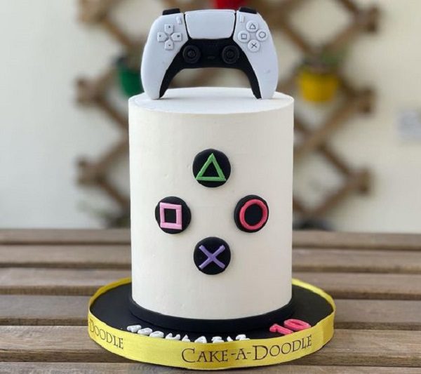 video game cake - Xbox gaming cakes