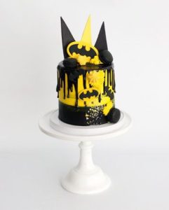 simple batman cake design - tasty biscuits cake