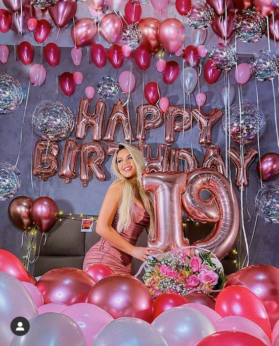 birthday picture ideas for adults - Aesthetic Birthday Photoshoot Idea